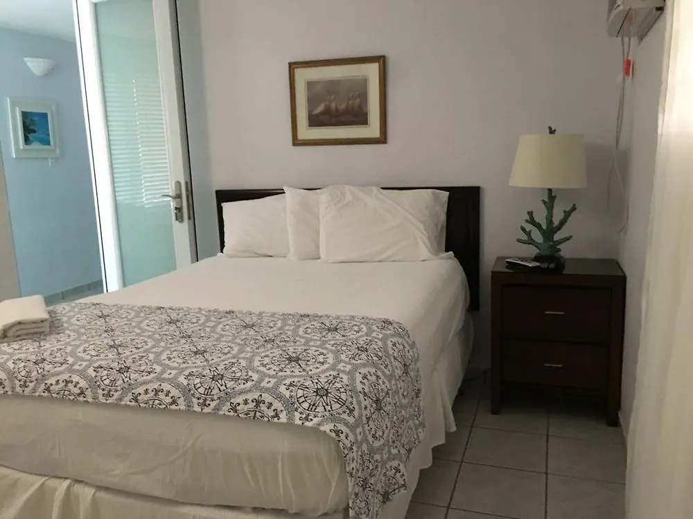The Beach Guesthouse Pinones Puerto Rico